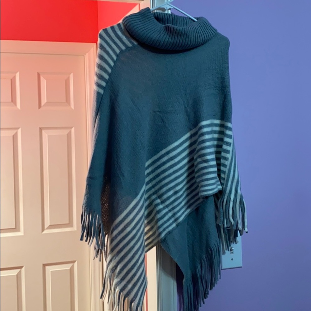 Steel blue versona poncho